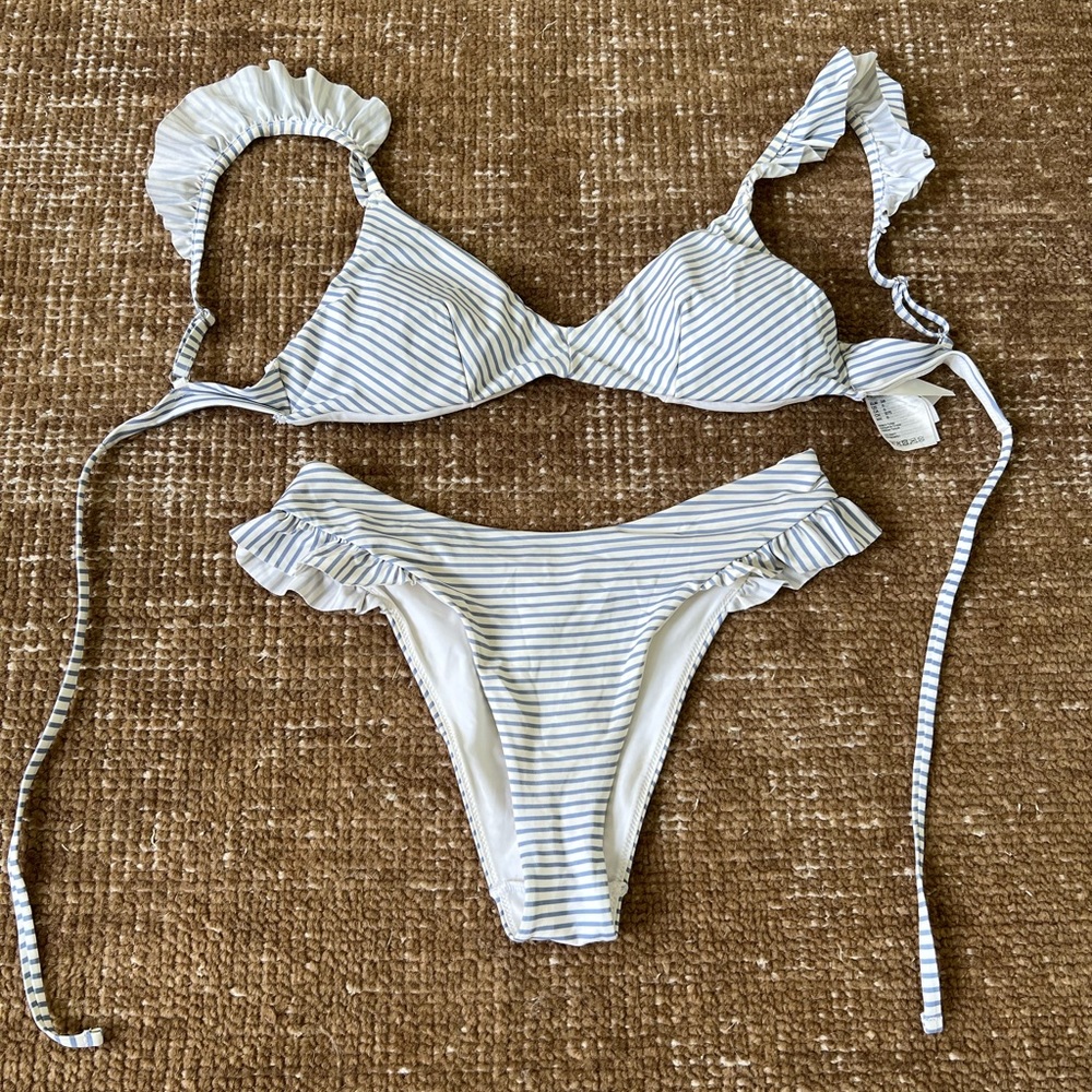 H&M White and Light Blue Striped Ruffle Bikini Set